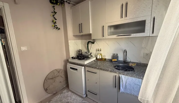 EŞREFPAŞA'DA MERKEZİ KONUM 2+1 | KAPALI OTOPARK | METROYA YAKIN
