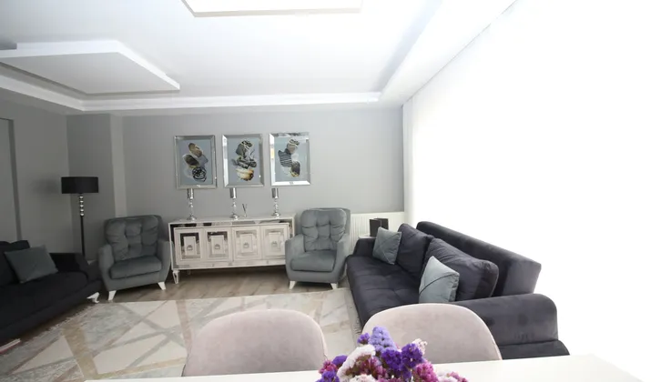 Basınsitesi Mah. Metro İkçü Yakını Doğalgazlı Ferah 3+1