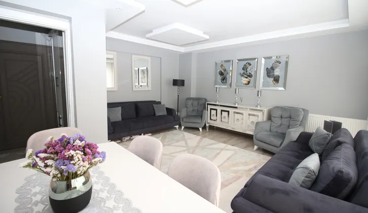 Basınsitesi Mah. Metro İkçü Yakını Doğalgazlı Ferah 3+1