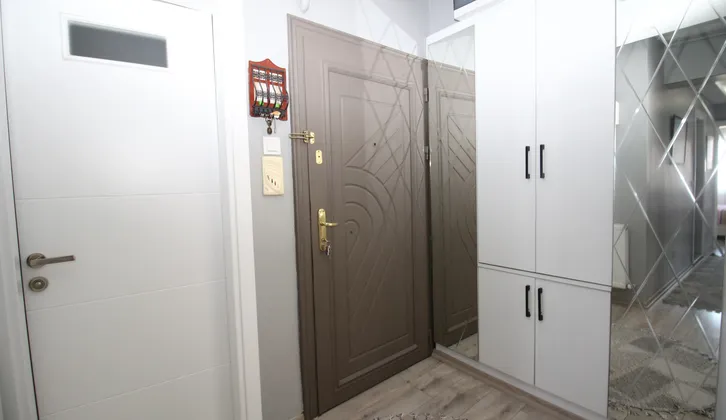 Basınsitesi Mah. Metro İkçü Yakını Doğalgazlı Ferah 3+1