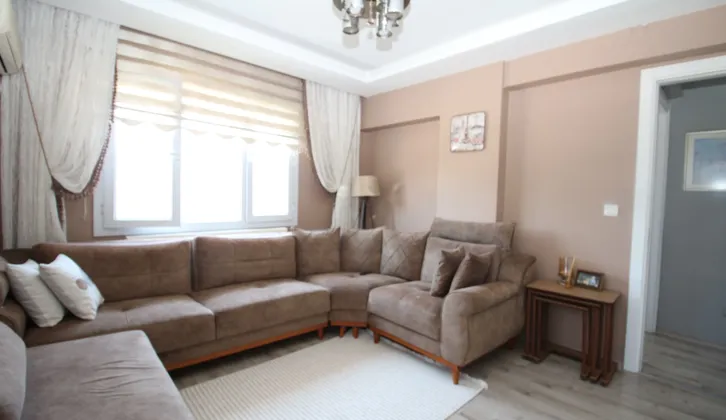 Basınsitesi Mah. Metro İkçü Yakını Doğalgazlı Ferah 3+1