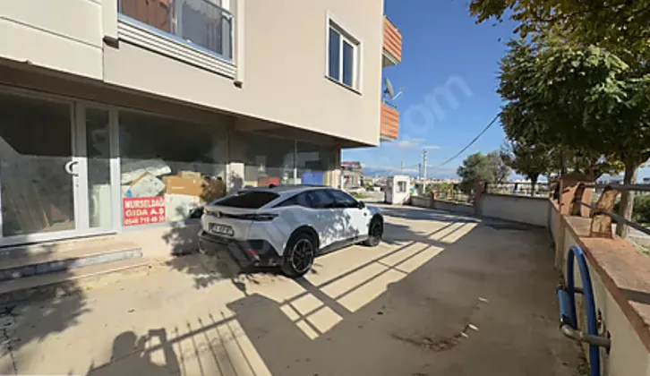 Menderes Yola Yakın Yeni Yerleşim Bölgesi 120m2 Satılık Dükkan