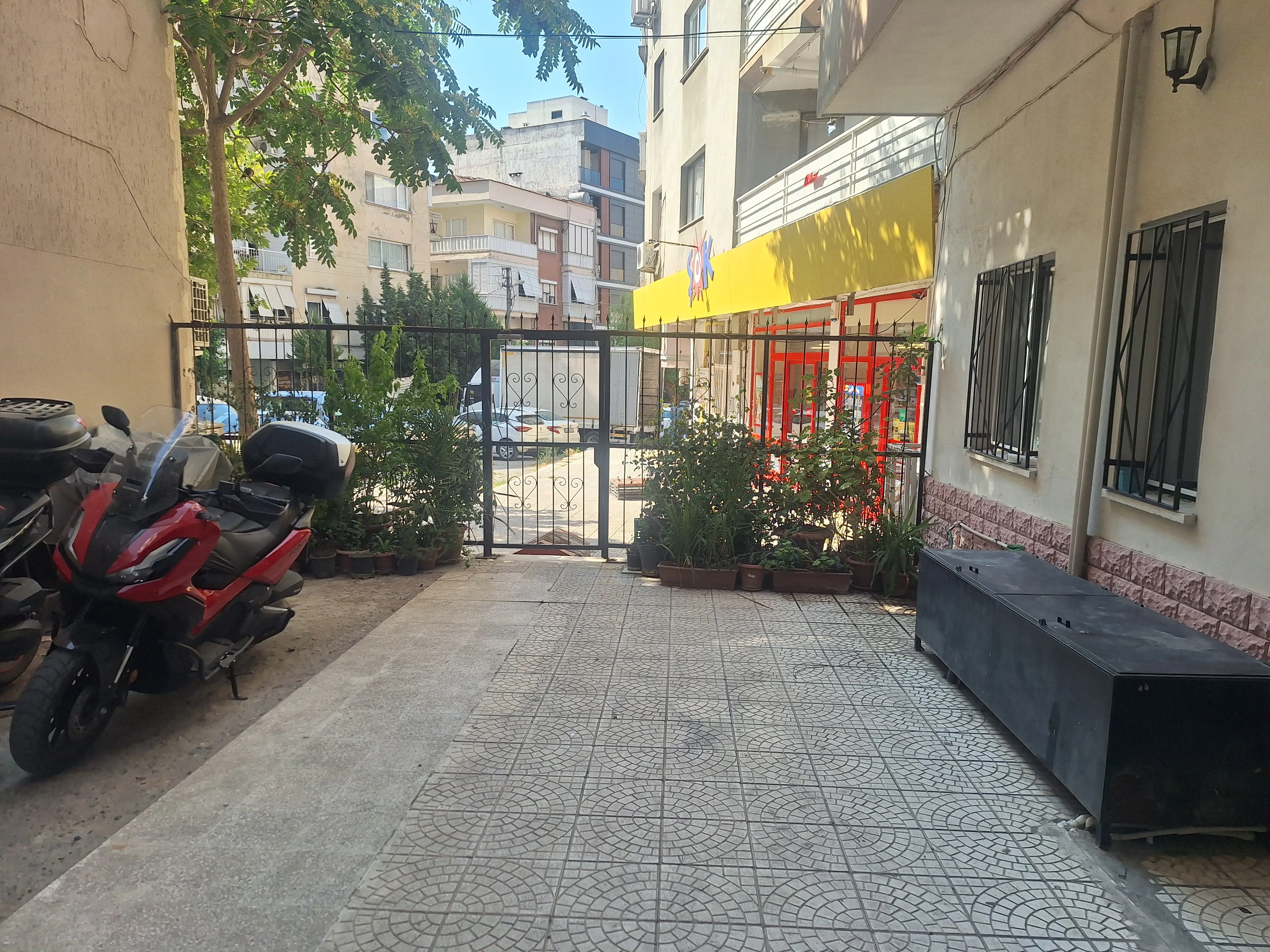 sabri cengiz emlak bornova atadurağın da kiralık daire 3+1
