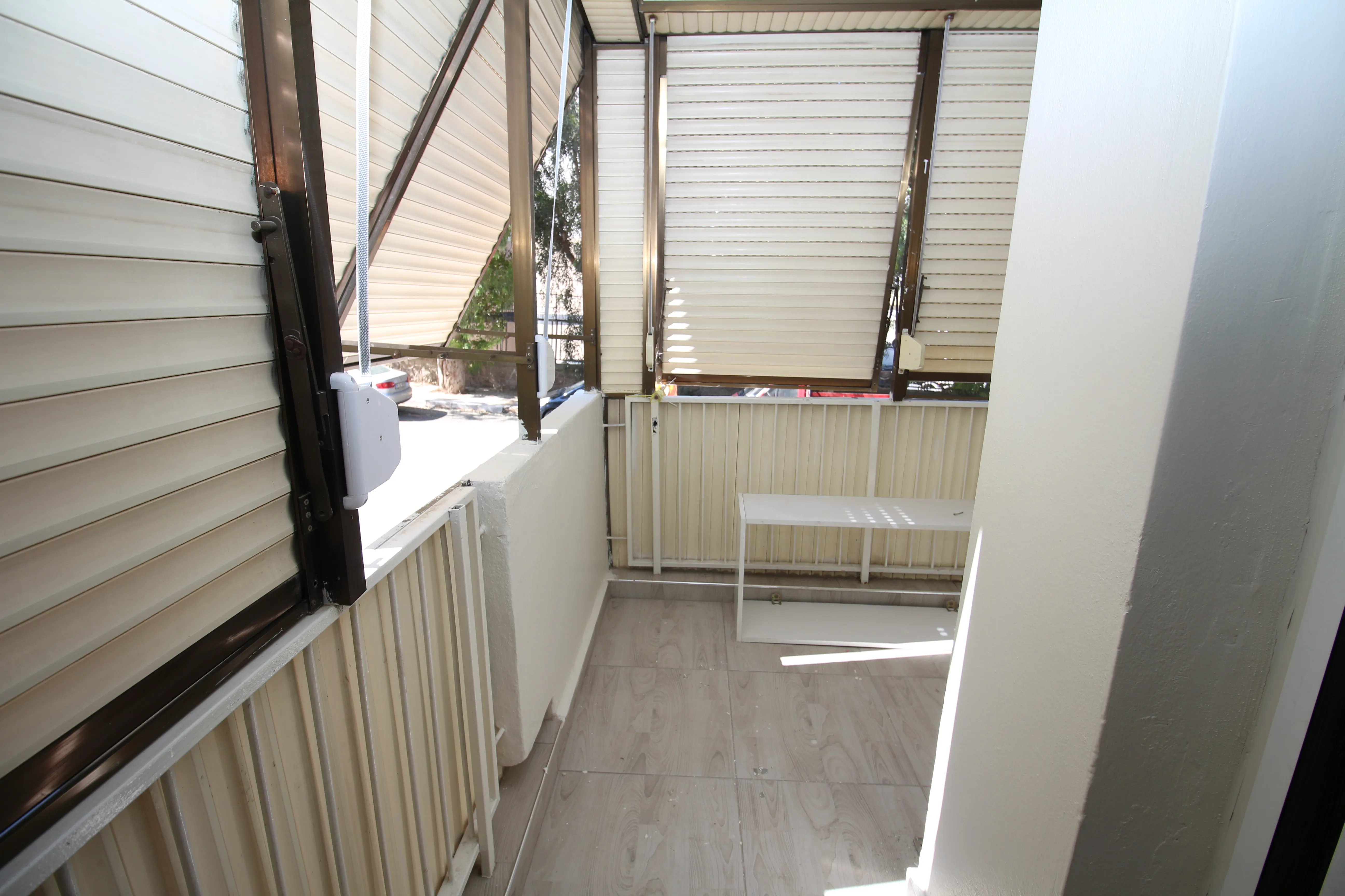 Basınsitesi Mah. Göztepe Metro Yakını Doğalgazlı Bakımlı 2+1