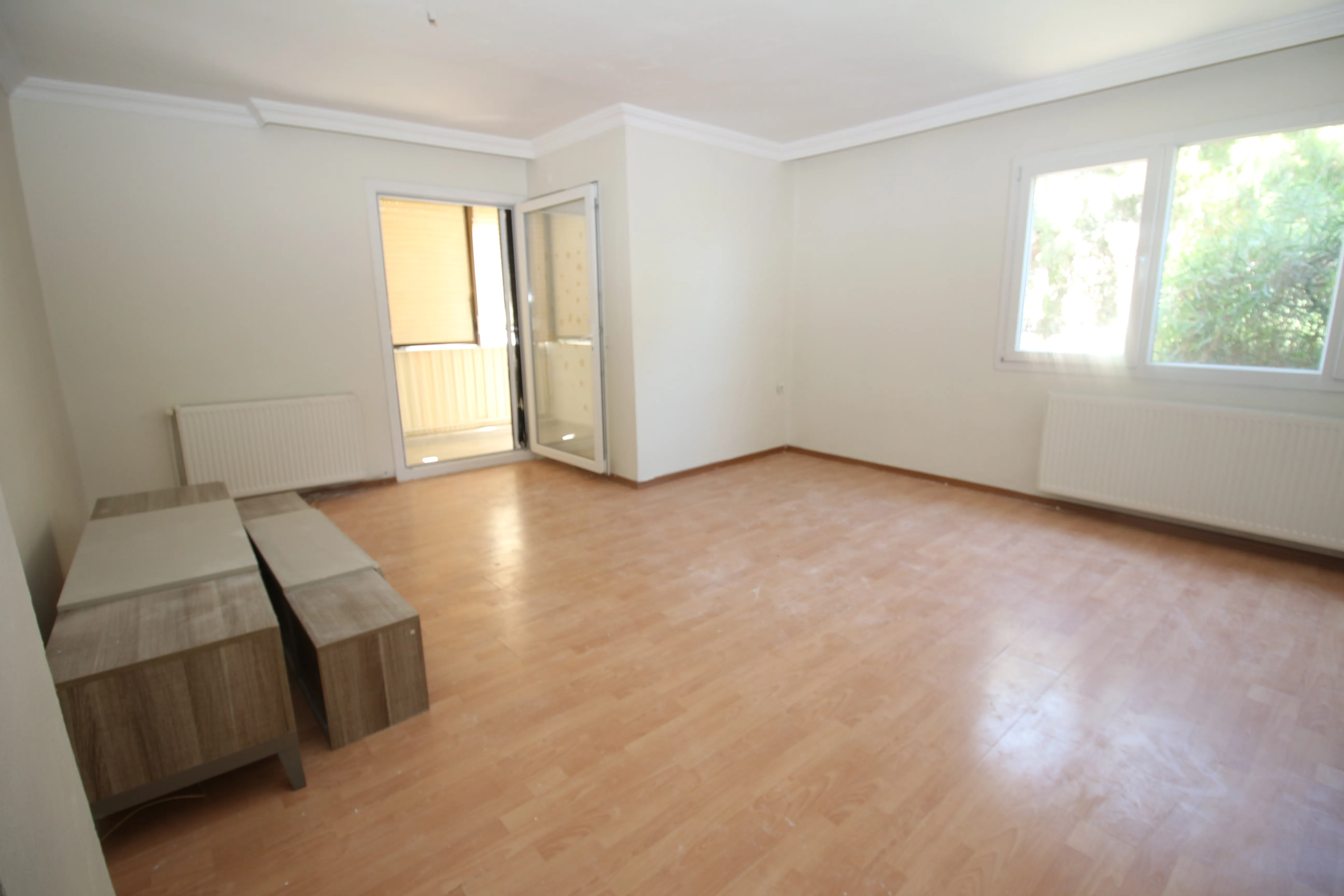 Basınsitesi Mah. Göztepe Metro Yakını Doğalgazlı Bakımlı 2+1