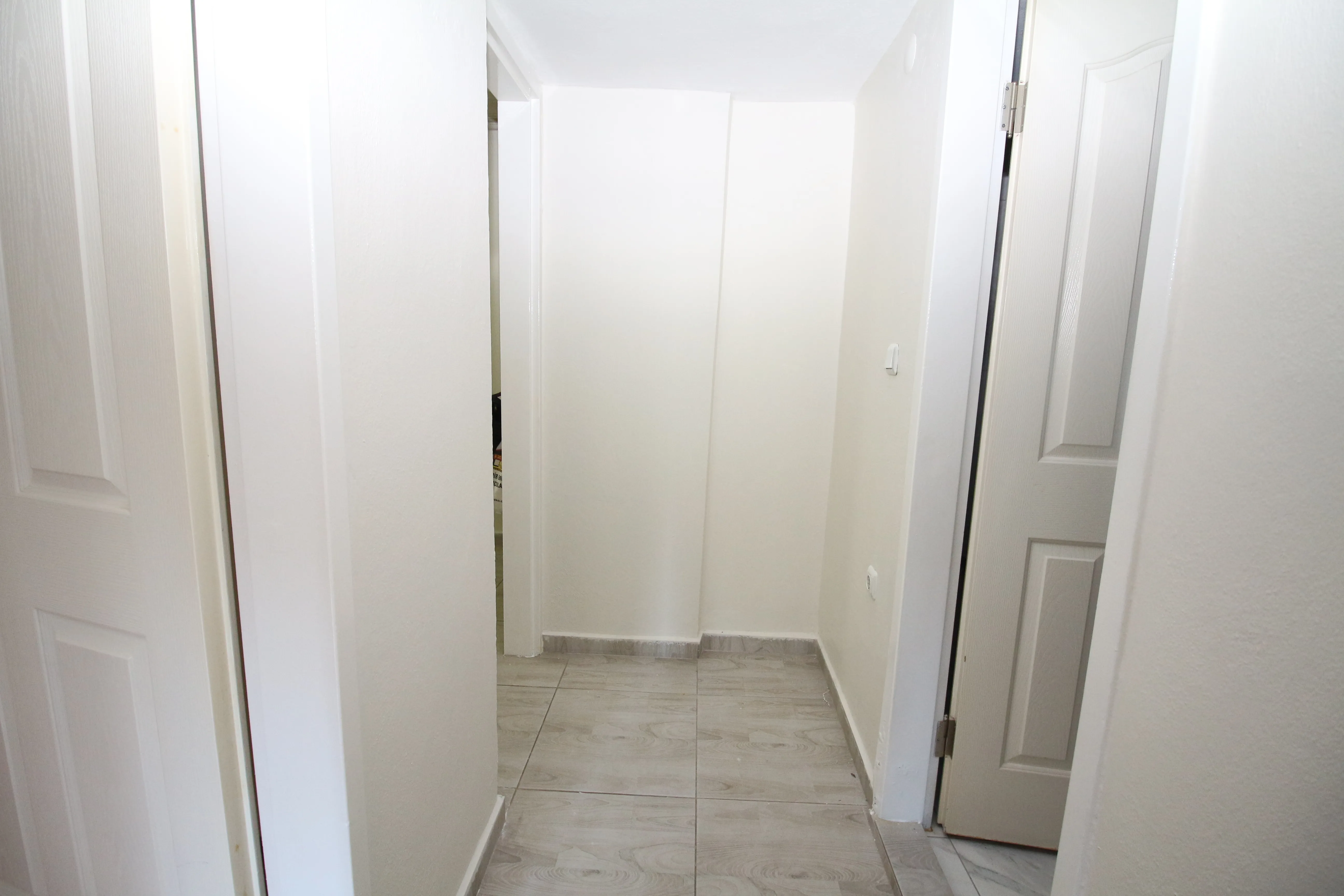 Basınsitesi Mah. Göztepe Metro Yakını Doğalgazlı Bakımlı 2+1