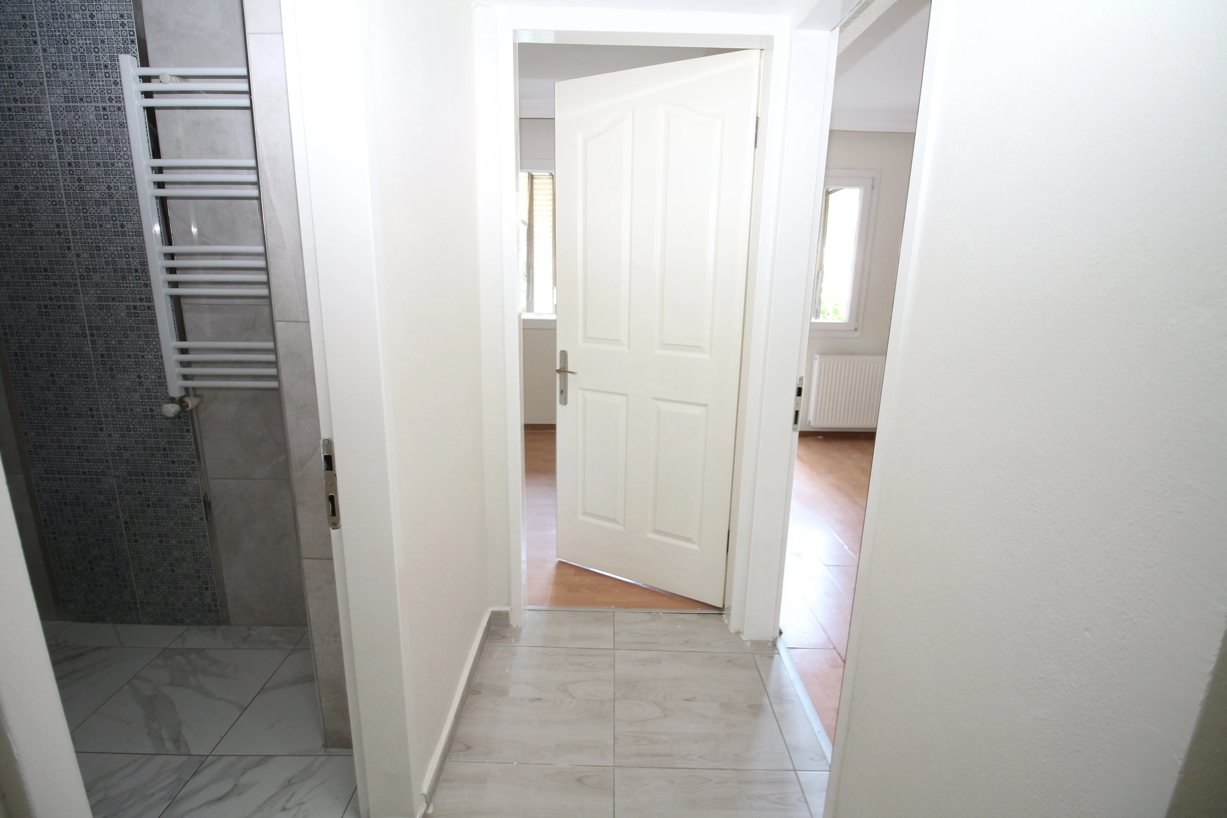 Basınsitesi Mah. Göztepe Metro Yakını Doğalgazlı Bakımlı 2+1